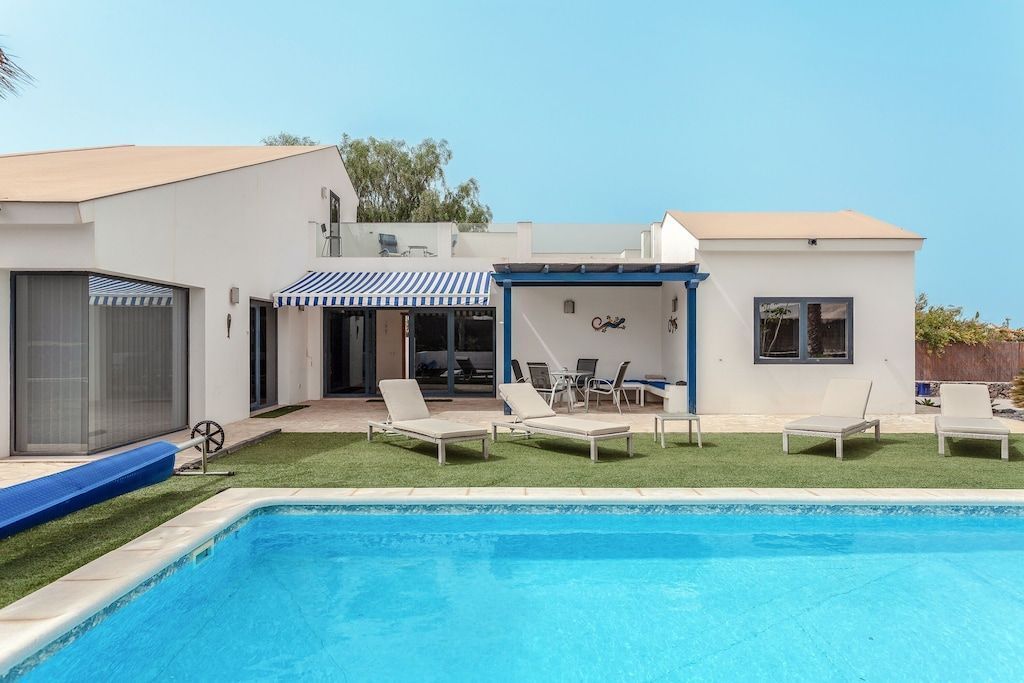 Villa Maliva - heated pool