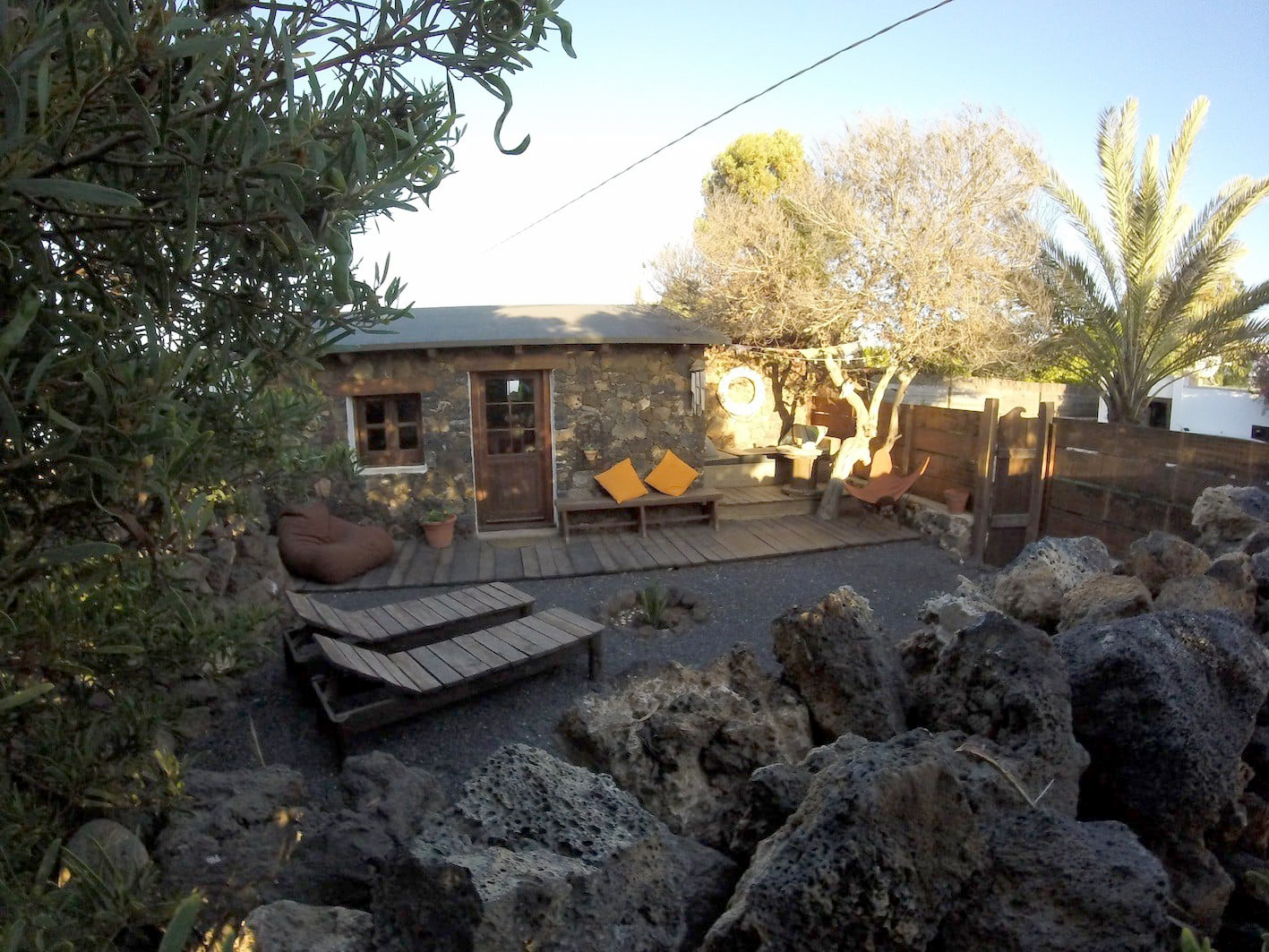 Private shower/Longterm/Decent B&B